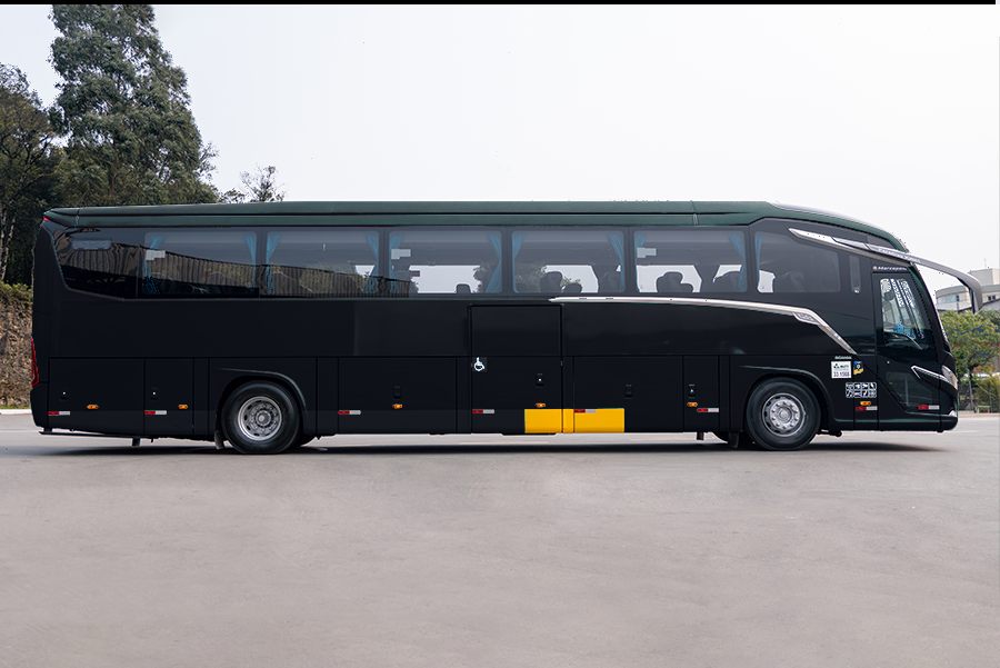 Ônibus Executivo Movix, vista lateral