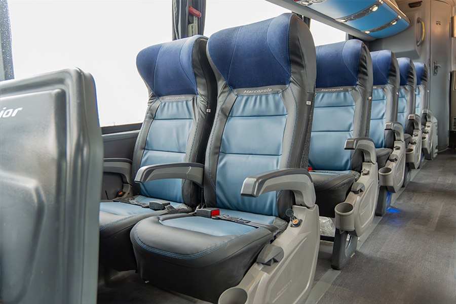 Micro-ônibus Movix, poltronas internas