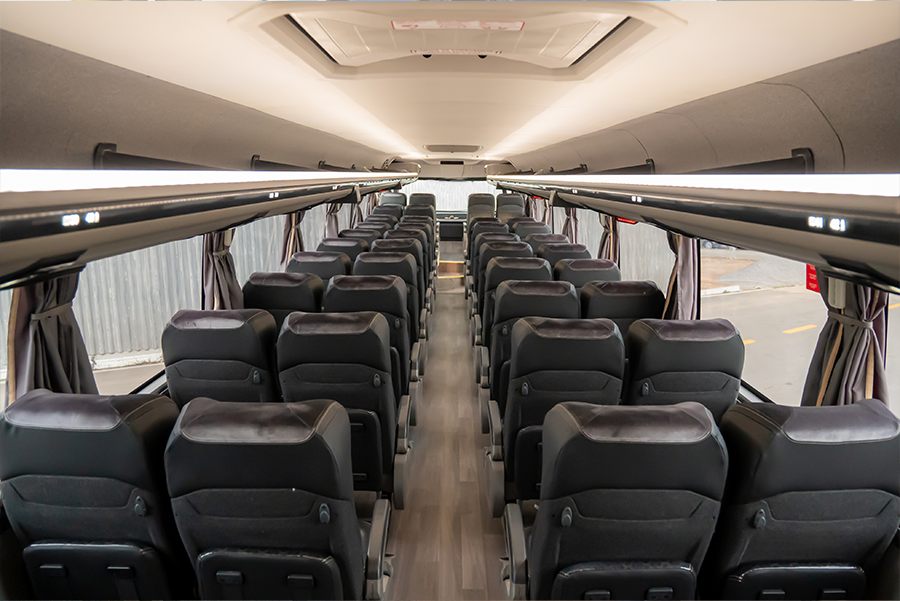 Ônibus Semi Leito Movix, corredor interno