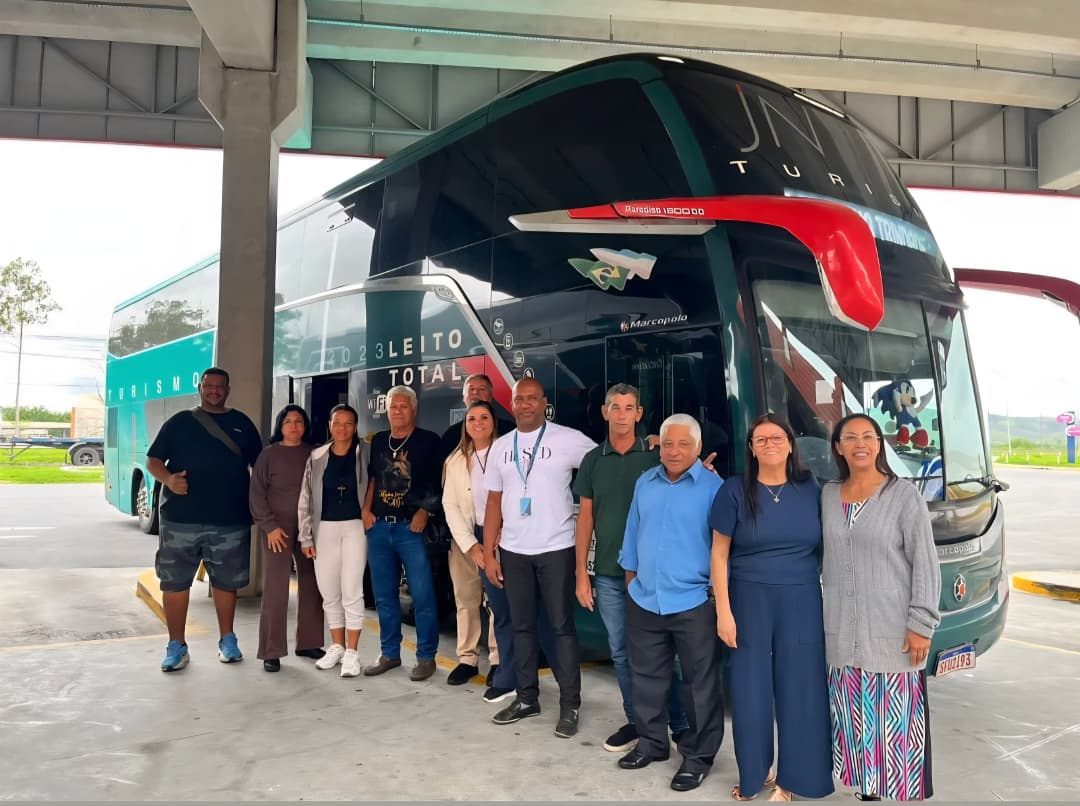 Ônibus leito Movix em operação para grupo