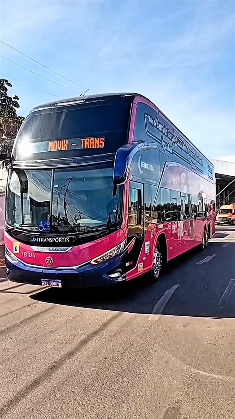Ônibus leito Movix para fretamento de longa distância